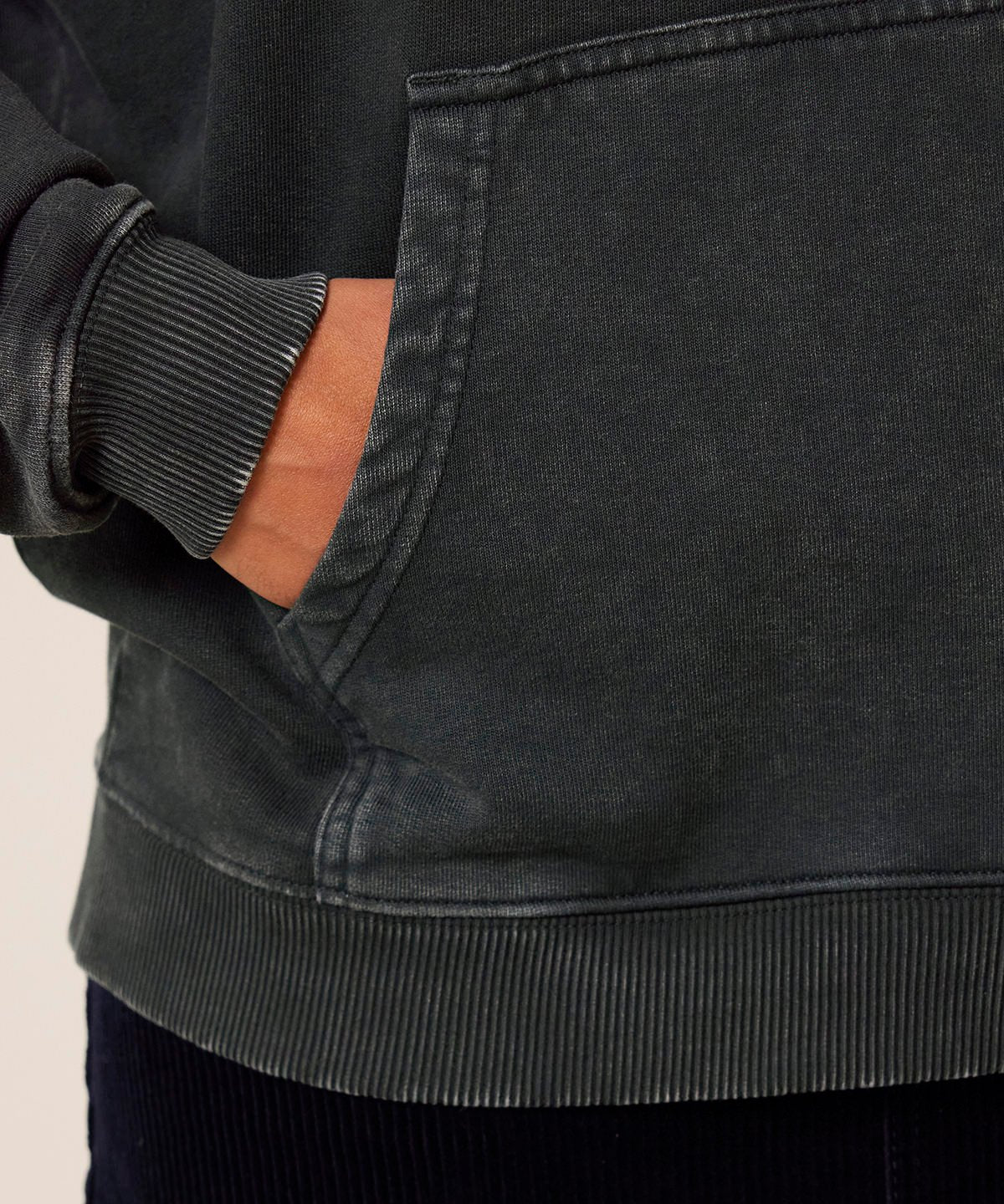 Clossed circle hoodie